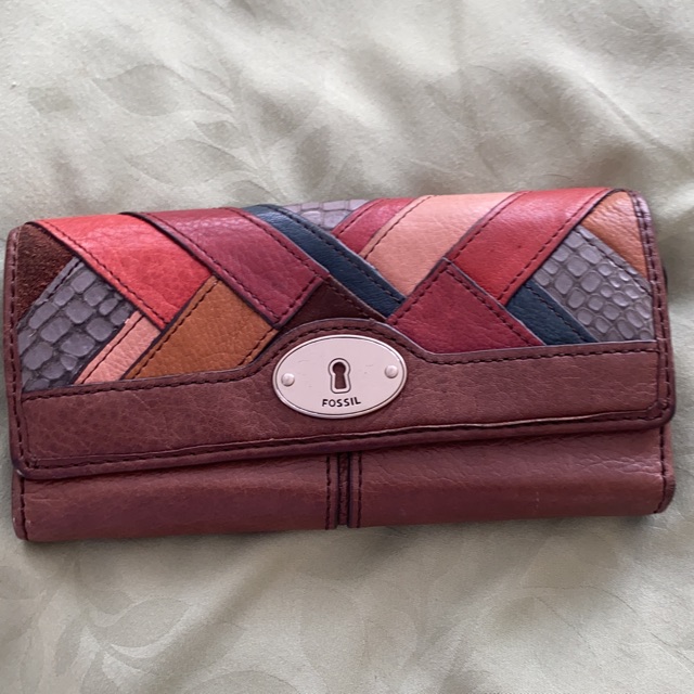 Dompet fossil patchwork