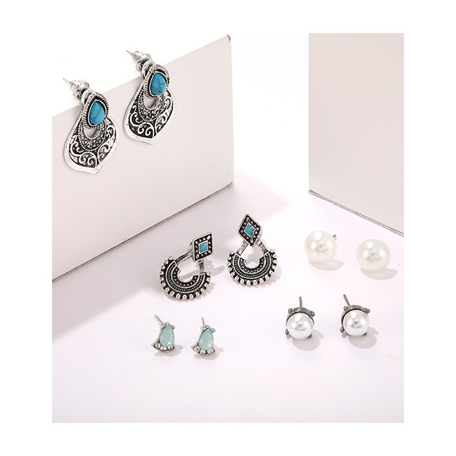 LRC Anting Set Fashion Silver Diamond-studded Pearl Geometric Alloy Drop Stone Earrings 5 pairs F781