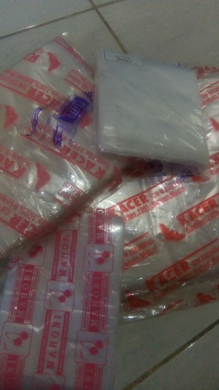 Kantong Plastik Kresek Kacer Bening Cover Merah Transparant 24&15