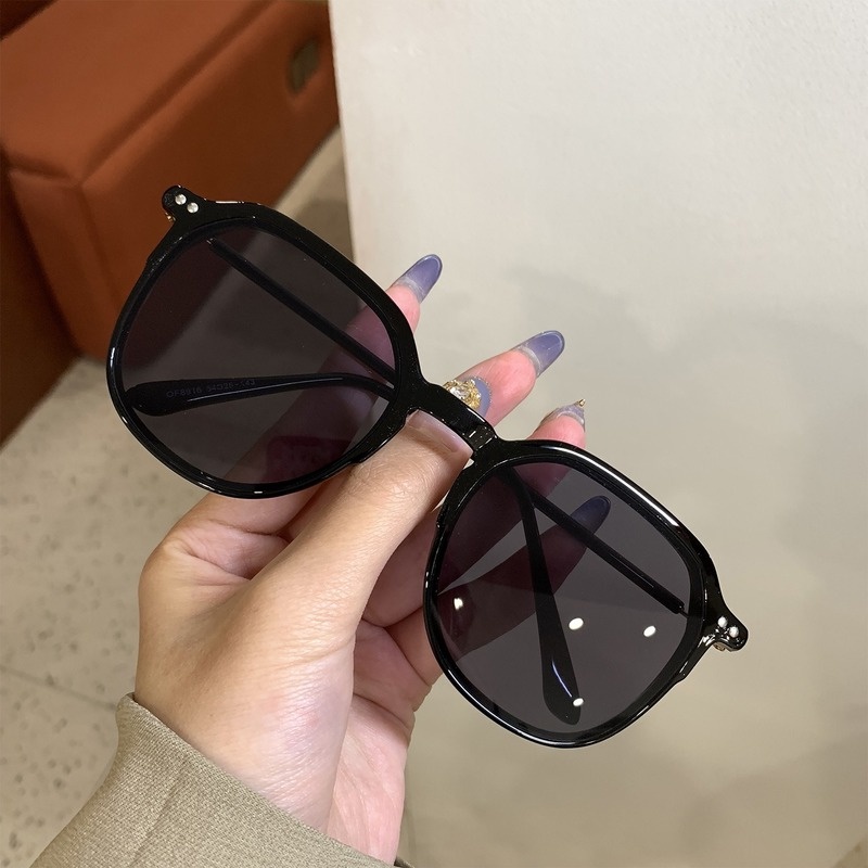 (YUZHU) COD Kacamata Hitam Polarized Brown Gaya Korea INS Retro Oversized Frame Sunglasses Wanita