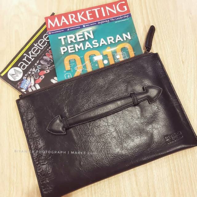 Pouch keren by biyantie