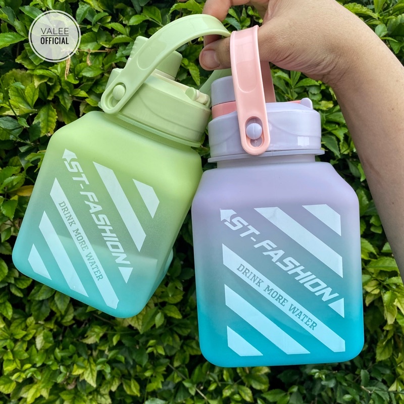 BOTOL GEMOY GRADASI KOTAK VIRAL 1300 ML FREE STIKER RANDOM DAN FREE TALI BOTOL MINUM VIRAL RAINBOW