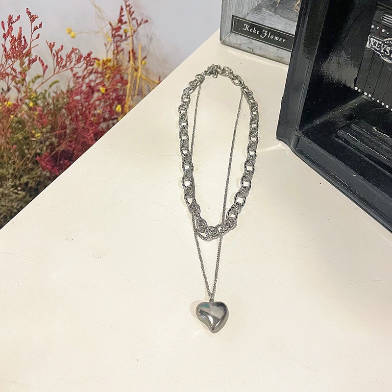 Kalung Rantai Liontin Hati Bahan Titanium Steel Gaya Korea Untuk Wanita