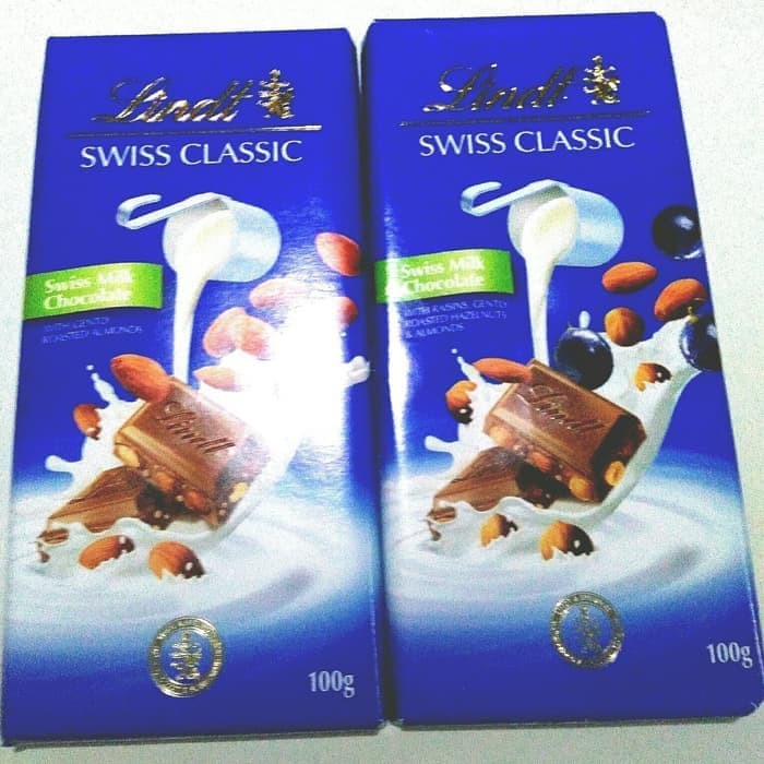 

PROMO !! Lindt Swiss Classic Roasted Hazelnut & Almonds Chocolate Bar