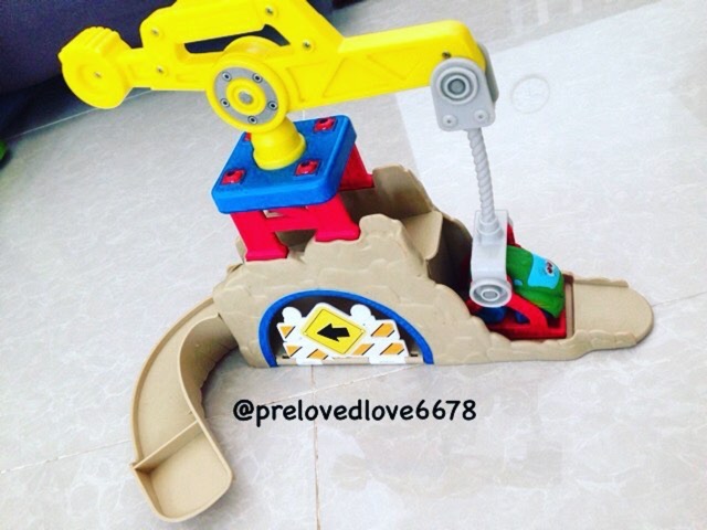 Tonka Playskool Chuck n Friends Fold and Go Construction Quarry Playset