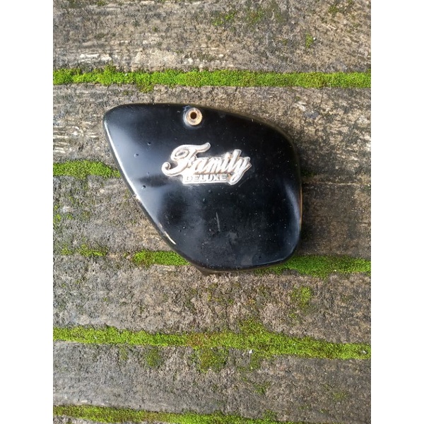 Cover Tutup Tepong Aki Accu Sebelah Kanan Set Emblem Logo Yamaha Fr 70 Fr 80 Original Copotan