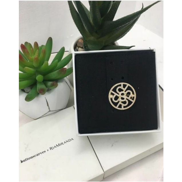 bros buttonscarves x ria miranda petite round