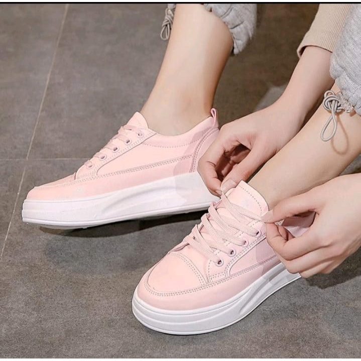 Sepatu Sneakers Wanita Terbaru Termurah YOUNGJI