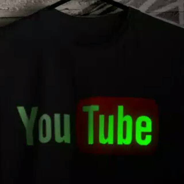Promo Kaos Youtube Hitam Menyala dalam gelap