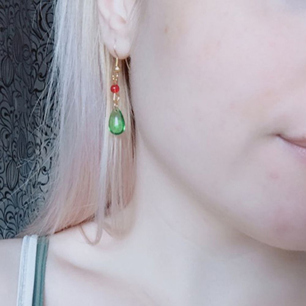 Anting Dan Kalung Desain Anime Jepang Howl 's Moving Castle Warna Hijau Untuk Wanita