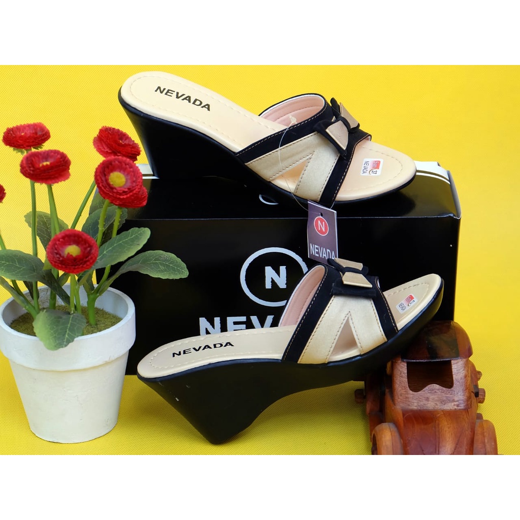 SANDAL SLOP WANITA NEVADA MODEL PITA HEELS
