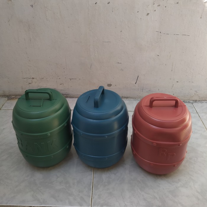 CELENGAN- CELENGAN PLASTIK BESAR -CELENGAN.