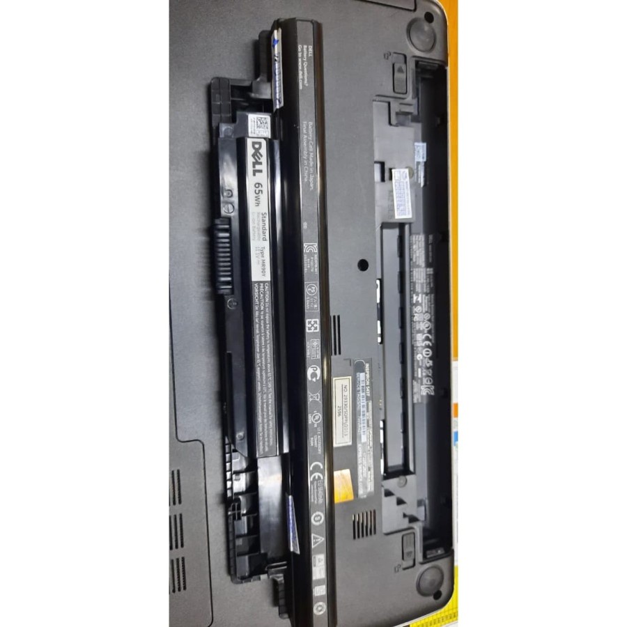 BATRAI LAPTOP DELL TYPE MR90Y