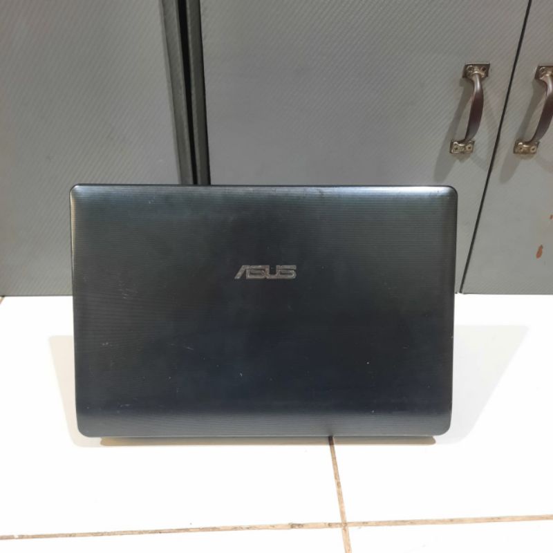 Laptop Asus A42J Intel Core i5 Ram 4/500GB Layar 14 inch Full aplikasi siap pakai