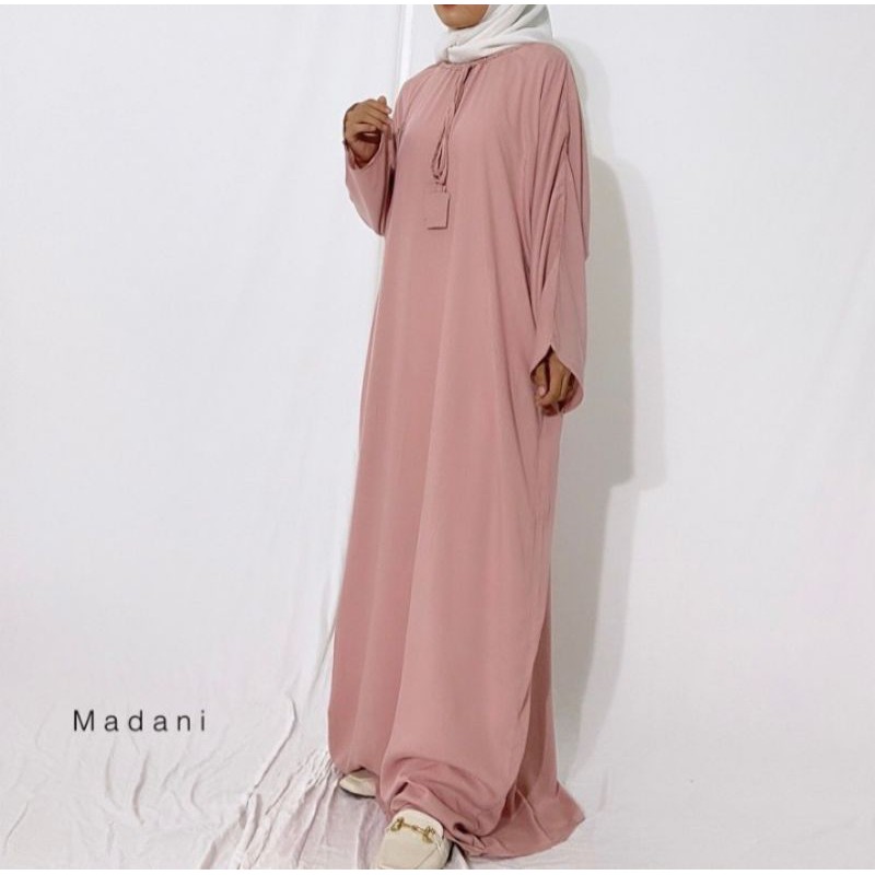 daily abaya madani thelabel
