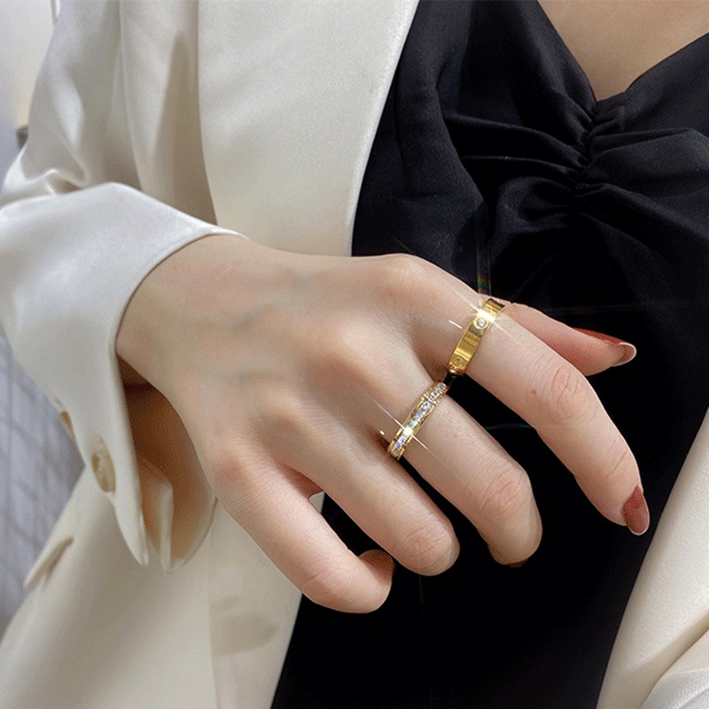 Cincin Bahan stainless steel Lapis Emas 18k Dengan Batu Kristal Untuk Wanita