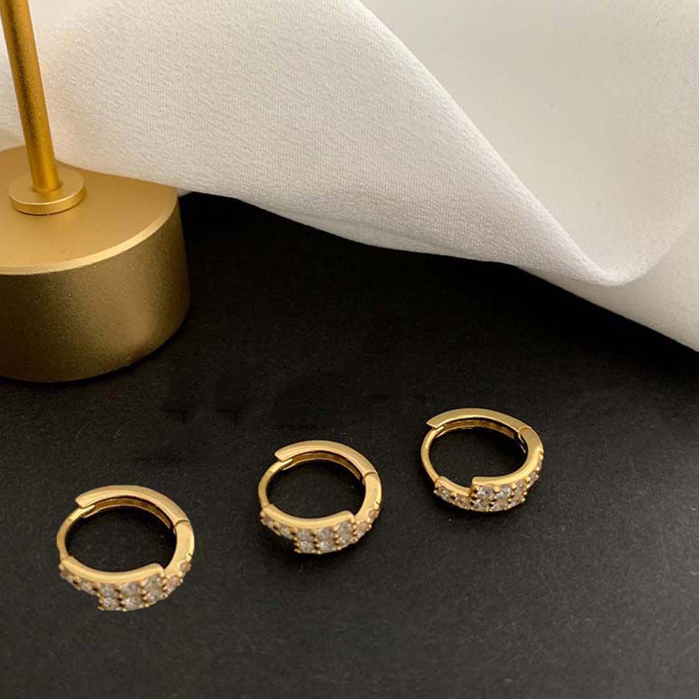 Anting Stud Berlian Imitasi Bentuk Bulat Minimalis Gaya Korea Untuk Wanita