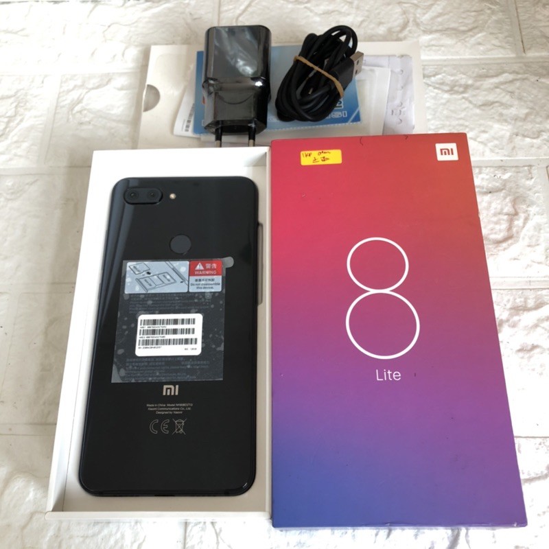 Xiaomi Mi 8 Lite ram 6GB 128GB Black Bekas - Mulus - Fullset global