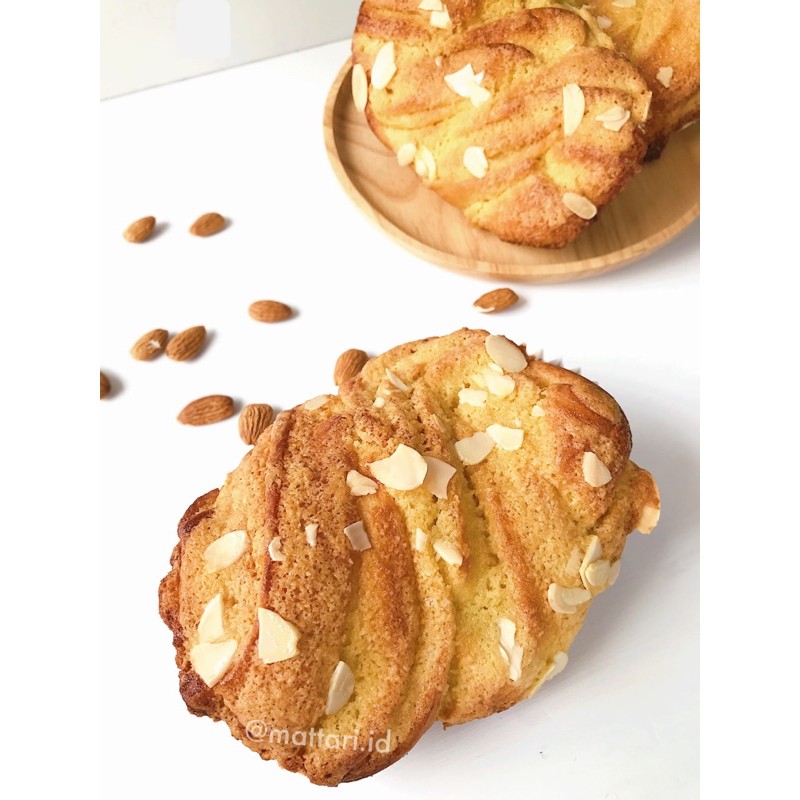 

Almond babka || Seasonal Flavors