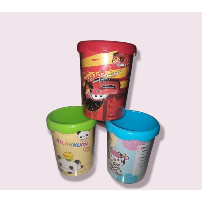 

PEN STAND KARAKTER, TEMPAT PEN KARAKTER, TEMPAT PEN PLASTIK, PEN STAND