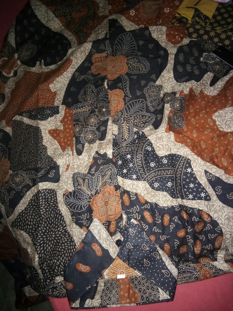 Kemeja Batik Pria Lengan Panjang Bahan Katun Nusantara Hem Batik Cowok Modern Slimfit Kekinian