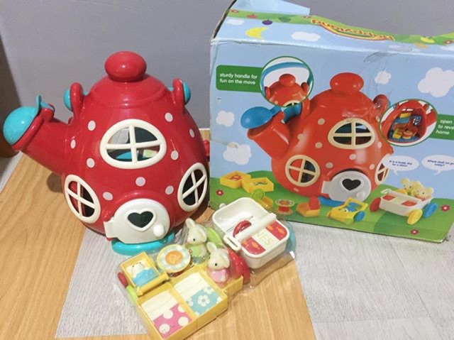 elc happyland kettle cottage