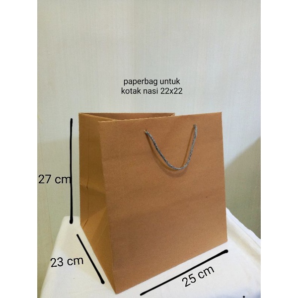 

Paperbag kotak nasi 22x22