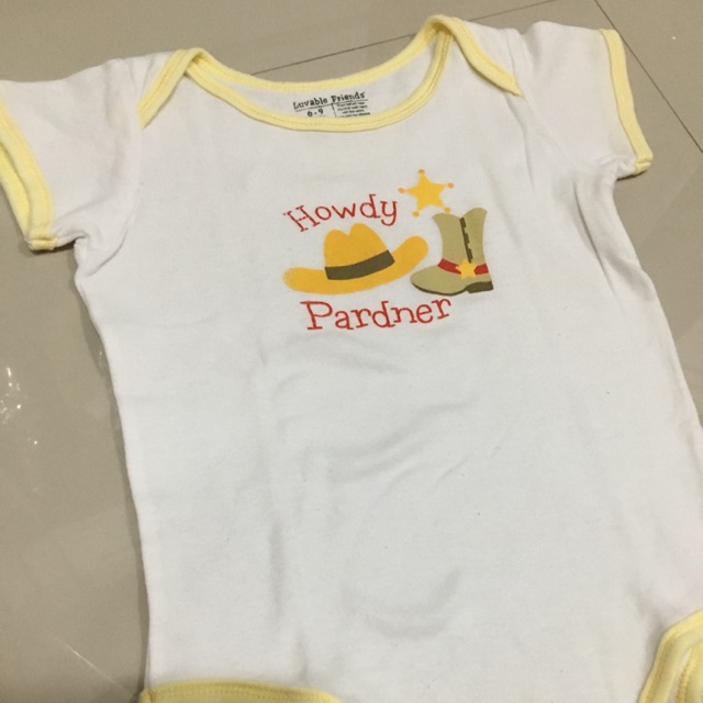 Preloved jumper . Baju jumper bayi bekas termurah