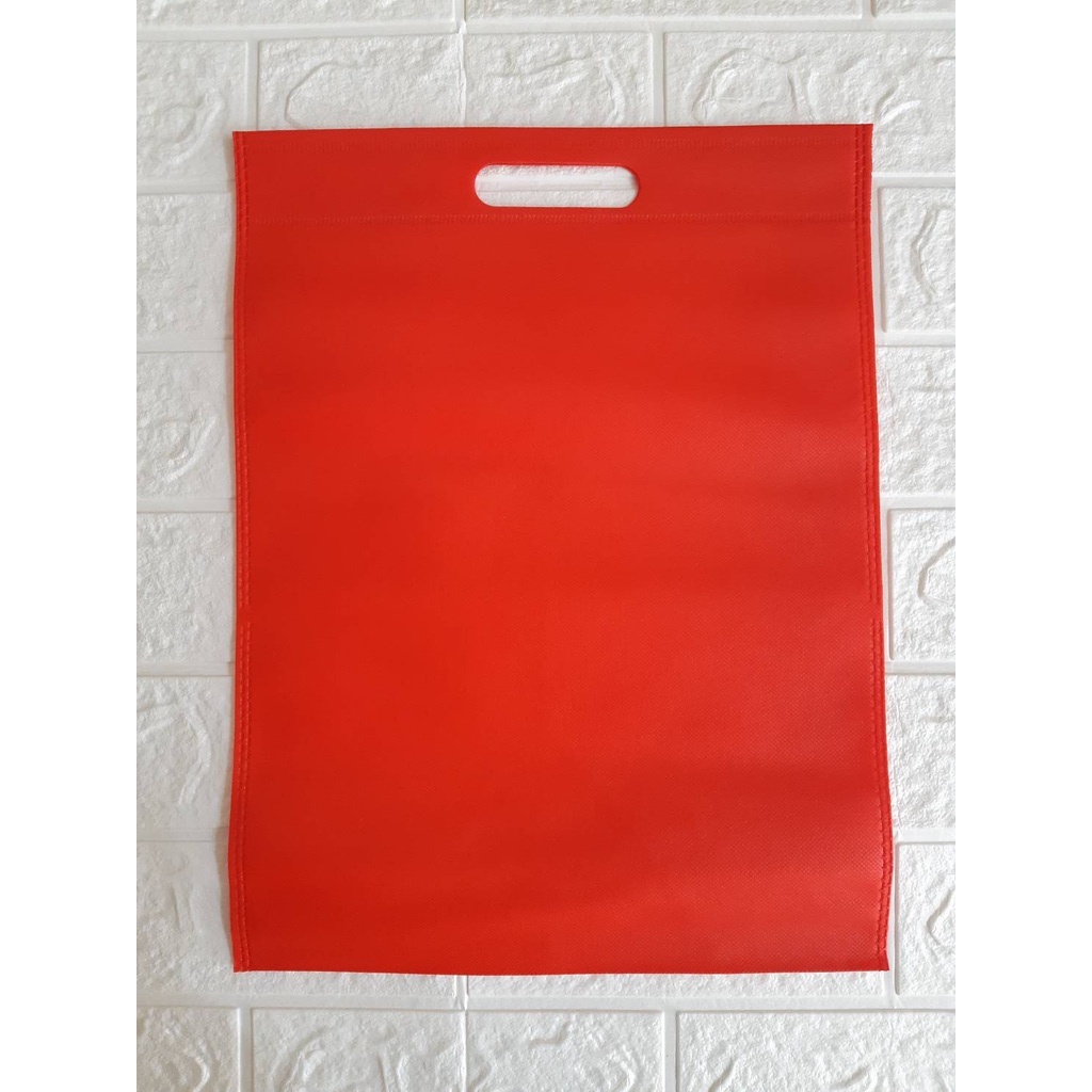 

Tas Spunbond Oval (20 BUAH) 30cmx40cm GOODIE BAG