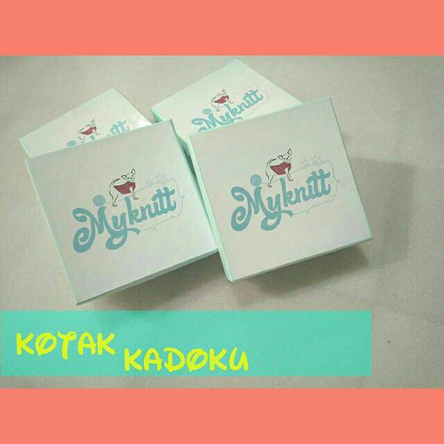 

Kotak Packing Uk.12x12x5cm Dengan Logo