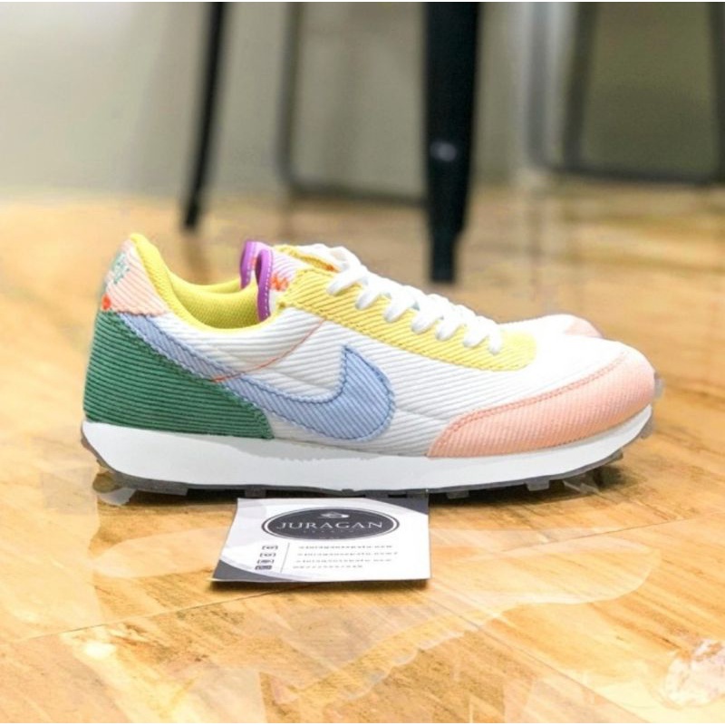 Nike Daybreak Pastel Corduroy &quot;Sail&quot;