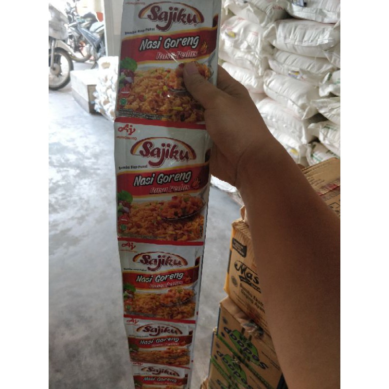 

Sajiku Bumbu nasi goreng ayam pedas 1 renceng isi 10