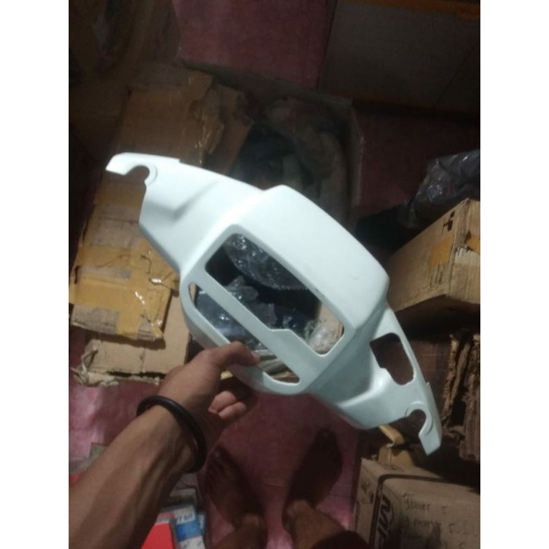 batok lampu depan bagian atas Yamaha fiz f1z force1 force 1 putih albino original