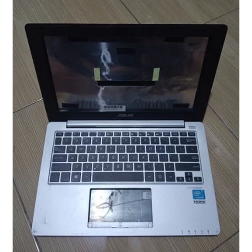 Casing Case Notebook Asus X201E