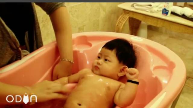 Bak mandi bayi bathup bayi scoora