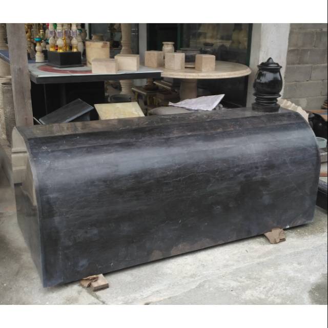 Kijingan marmer hitam model gulung jumbo khas Tulungagung