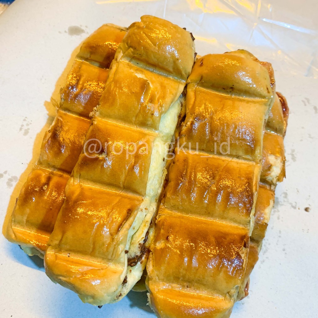 

BUNDLE - 4 Ropangku Cokelat Strawberry