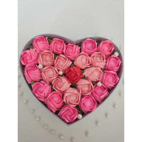 bunga kertas / paper flower / kado wisuda / kado ultah / kado valentine