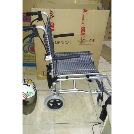 Kursi roda travelling gea FS804LABJ/kursi roda + tas