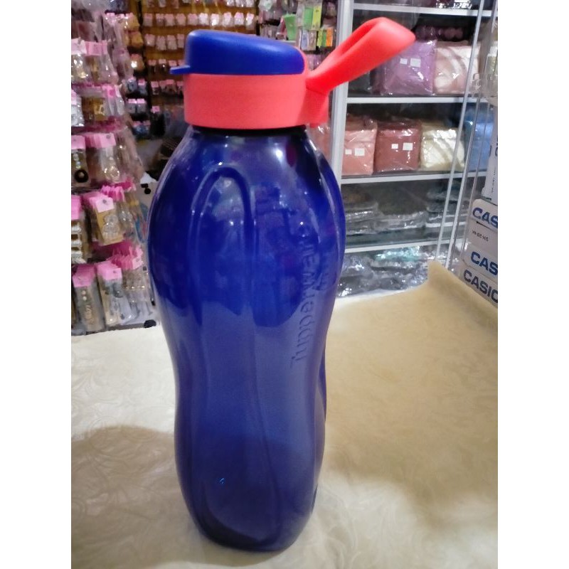 Eco bottle 2 liter warna biru by Tupperware