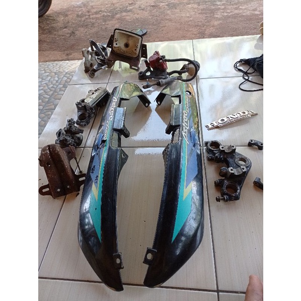 cover body dek grand bulus pacul original 93