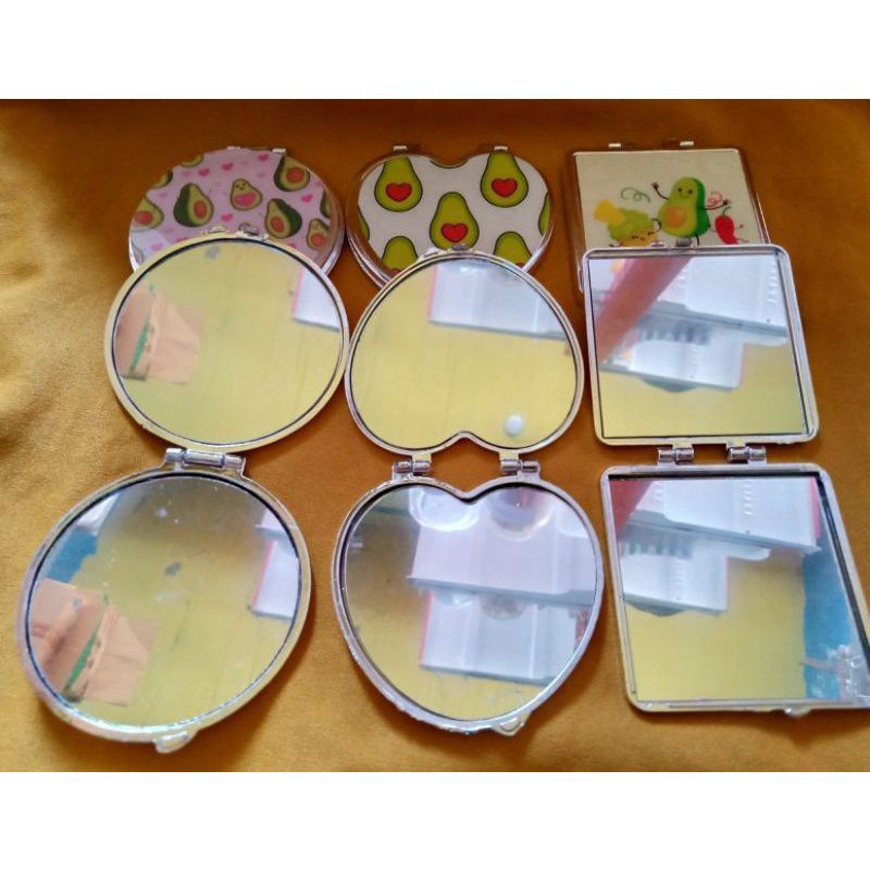 cermin lipat 3d-Avocado