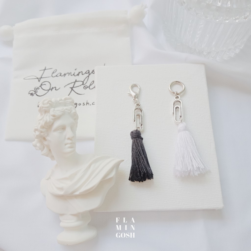 Paperclip Tassel by flamingosh.co | Flamingosh on Rolls | Roller Skate Shoe Keychain Clip Aksesoris