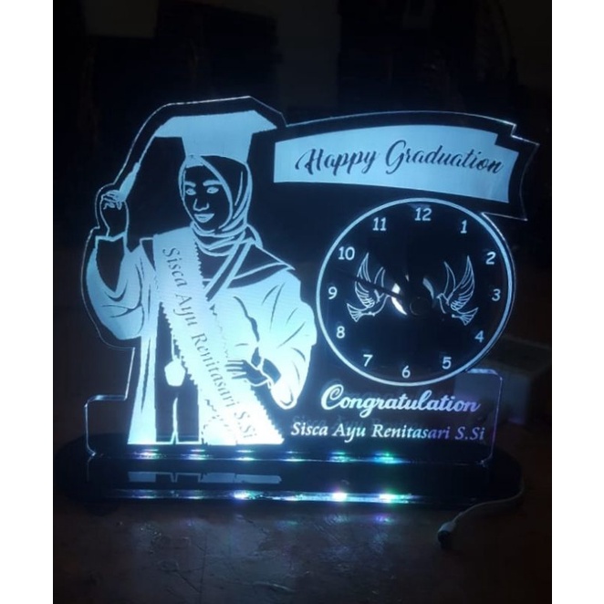 kado unik souvenir wisuda