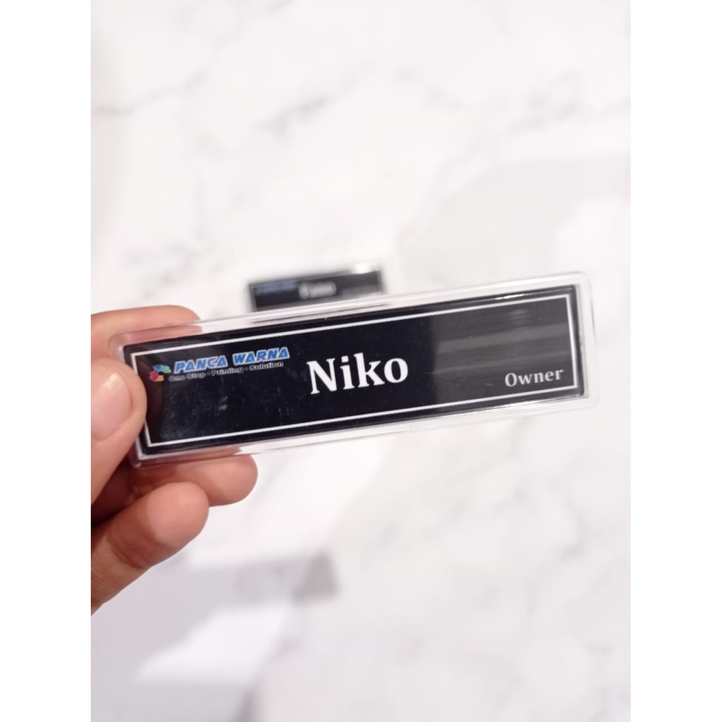 

Name Tag Nama Dada Plastik Custom Satuan Full Color Printing / Papan Nama Dada Custom