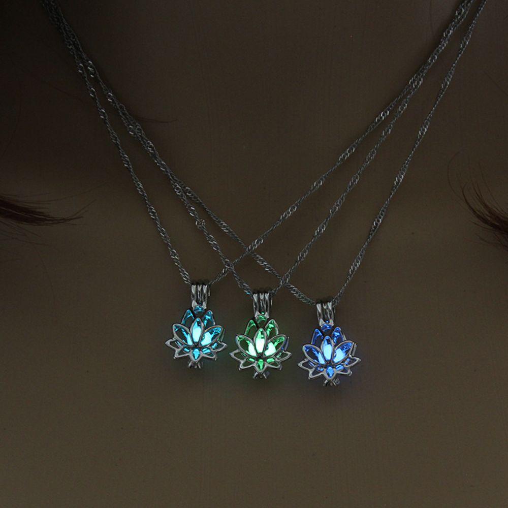 Lily Luminous Necklace Fashion Liontin Kalung Adjustable Glow in the Dark