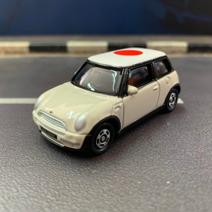 Tomica Mini Cooper Selection - Japan 16 - Base Besi - Made in China