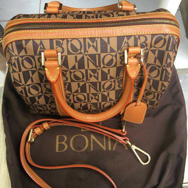 Preloved BONIA speedy original size M