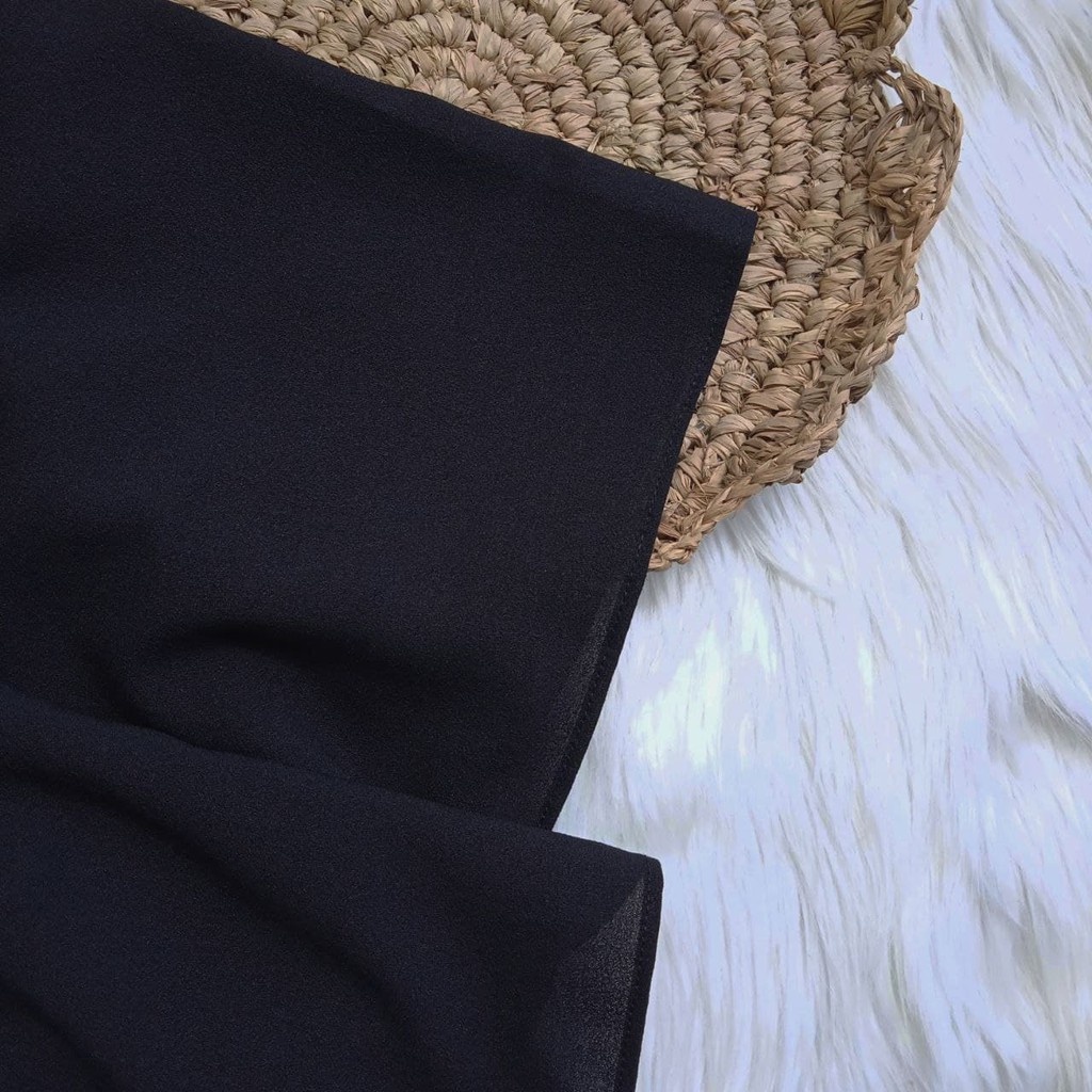 TRENDING Hijab Pashmina New Normal Pashmina Instan Instant Tanpa Pentul Lubang Telinga & Earphone By Elmaza Part 1-Hitam