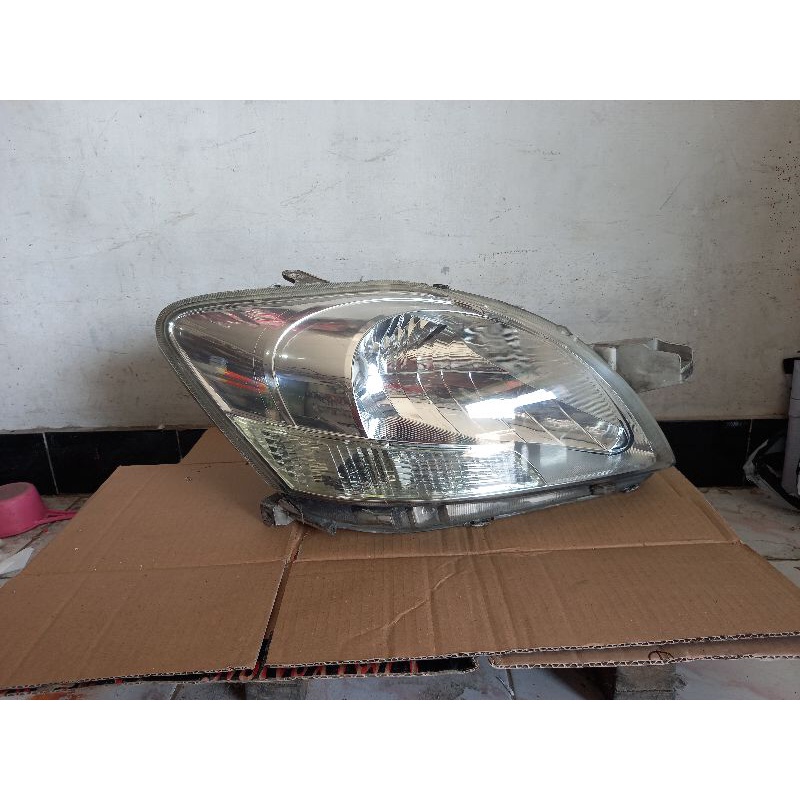 headlamp lampu depan non HID toyota vios gen2 2008
